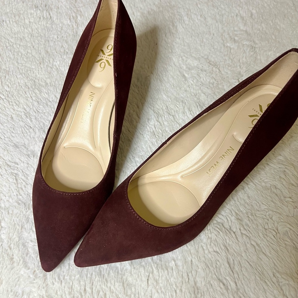 Nine West Burgundy Suede Heels size 6